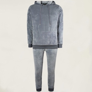 Ensemble de survêtement d'hiver respirant pour femme, style streetwear, effet délavé, broderie vintage, sweat à capuche et pantalon de survêtement en molleton bouclette - Product Image 3