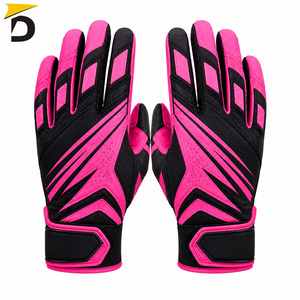 Gants de football américain en cuir respirant, construction flexible, adhérence améliorée, conçus pour attraper le ballon de manière sûre et confortable. - Product Image 5
