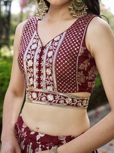 Burgundy Embroidered <b>Lehenga</b> Set Wedding Dress Two Piece Floral Border Dupatta Banarasi Style Bride Outfit - Product Image 4