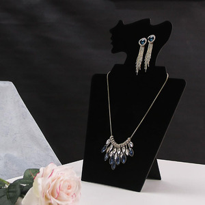 Présentoir à bijoux en velours en forme de buste homme pour boucles d'oreilles et colliers, pour présentation visuelle en magasin, style moderne - Product Image 6
