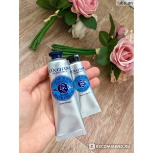Coffret cadeau 2 pièces L'Occitane Baume pour les mains et les lèvres à la fleur de cerisier - Product Image 1