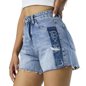 Shorts en jean déchirés style européen avec strass, nouvelle collection été, taille haute, coupe slim, pour femme - Product Image 3
