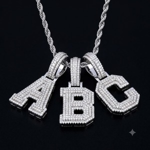 Hip Hop, Mode Urbaine, Culture Rap de Rue, Rapper, Style de Vie de Luxe, Célébrité, Look Audacieux et Spectaculaire, Design de Lettres Serties de Moissanite - Product Image 5