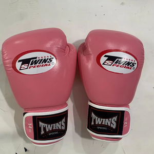 Guantes de Boxeo Color Rosa Bebé para Gemelos, Guantes de Entrenamiento de Muay Thai, Sparring, MMA y Kickboxing - Product Image 1