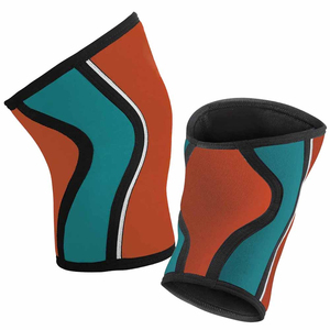 Rodilleras de compresión suaves y transpirables para levantamiento de pesas, entrenamiento funcional, deportes de equipo y recuperación. - Product Image 1