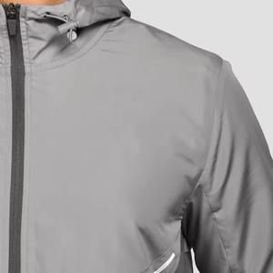 Conjunto Deportivo Personalizado de Chaqueta Cortavientos y Pantalones Deportivos de Nailon para Hombre, Traje Deportivo de Dos Piezas con Cierre de Cremallera de Poliéster para Hombre - Product Image 4