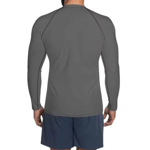 เสื้อยืดออกกำลังกายผู้ชาย แห้งเร็ว ซับเหงื่อ น้ำหนักเบา โพลีเอสเตอร์ รับผลิตตามแบบ (OEM) พร้อมสกรีนโลโก้ - Product Image 6