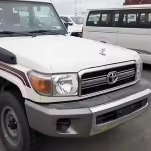 Toyota Land Cruiser 2016 Usado en Excelentes Condiciones, Diésel/Gasolina, Cabina Doble, Equipamiento Completo, en Venta - Product Image 2