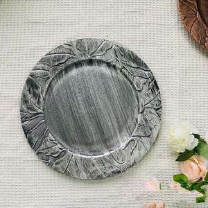 Assiette de présentation d'inspiration vintage, base élégante pour dîner, idéale pour la mise en table des banquets et des hôtels - Product Image 4