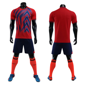 Uniforme de Fútbol Personalizado con Logotipo OEM para Hombre y Mujer, Transpirable, de Secado Rápido, Poliéster, Fabricante de Ropa Deportiva para Equipos - Product Image 3