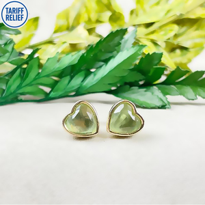 Pendientes de tuerca de fluorita verde en forma de corazón de 9 mm con bisel chapado en oro y plata de ley 925, joyería al por mayor - Product Image 2