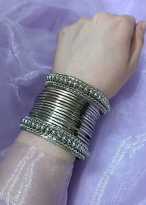 ชุดปาร์ตี้งานแต่งงานเจ้าสาวสุดพรีเมี่ยมกำไลข้อมือแคชเมียร์ประดับมุกหลากสีทองหลายสี - Product Image 3