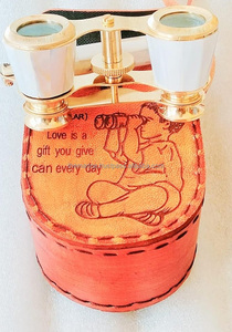 Binocular de cristal de ópera de nácar de latón marino hecho a mano con caja de cuero grabada decorativa para regalo para seres queridos. - Product Image 6