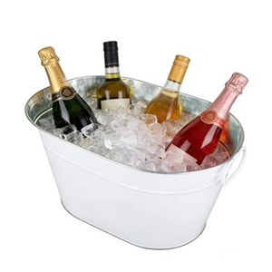 Cubeta de metal galvanizado blanca vintage para bebidas, hielo, vino, cerveza y champán, enfriador de bebidas ovalado con asa para fiestas. - Product Image 1