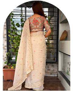 Sari traditionnel en coton pour mariages et occasions festives, toutes saisons, avec chemisier de créateur, prêt à porter. - Product Image 5