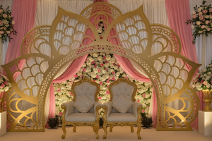 Golden Multilayered Metal <b>Arches</b> For Wedding Mandap Stage Royal Wedding Stage Golden Metal <b>Arch</b> <b>Frames</b> Maharaja Wedding Sofa Set - Product Image 6