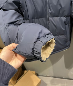 Chaqueta con Capucha y Cremallera Retro de Talla Grande Personalizada al por Mayor, Cómoda, Cálida, Impermeable, Cortavientos, Transpirable, de Doble Cara - Product Image 2