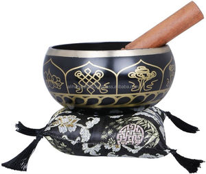 Cuenco tibetano terapéutico de bronce para la reducción del estrés y el equilibrio emocional en espacios de bienestar - Product Image 4