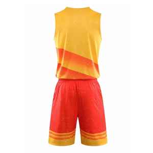 Camiseta y pantalones cortos de baloncesto de malla, sublimados, ropa deportiva personalizada, dos uniformes de último diseño a precio económico. - Product Image 2