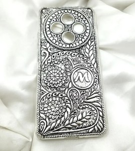 เคสโทรศัพท์เงินแท้ 925 สุดหรู งานแฮนด์เมด ลายดอกไม้เพสลีย์สลักลาย พร้อมปักอักษรย่อ - Product Image 1
