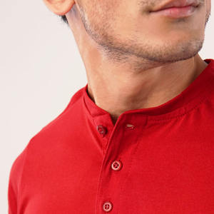 Camiseta Henley de Verano para Hombre, Cuello Redondo, Manga Corta, Corte Ajustado, 100% Algodón Ecológico, con Logotipo Personalizado en la Espalda - Product Image 5