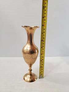 Jarrón Decorativo de Latón Art Deco de Alta Calidad con Diseño Floral Acrílico, Regalo Perfecto, Adorno para el Hogar, Precio Razonable - Product Image 3