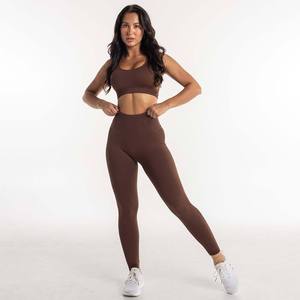 En gros, Vêtements de fitness grande taille côtelés, respirants et à séchage rapide pour femmes : Soutien-gorge de yoga, Ensemble de sport, Tenue de gym, Effet push-up fessier - Product Image 2