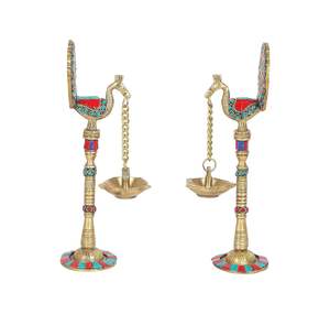 Lampe à huile Diya indienne en laiton, artisanale traditionnelle, pour la maison et le temple - Product Image 2