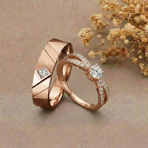 Ensemble de bagues de fiançailles en or rose 18 carats avec diamants, design géométrique, sertissage pavé, alliances classiques, bijoux unisexes - Product Image 1