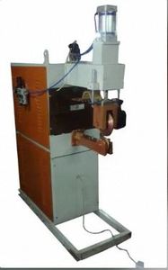 เครื่องเชื่อมแนวตั้ง 15 กิโลโวลต์แอมป์ สำหรับเชื่อมเหล็กอ่อน กระแสไฟ 17,000 ถึง 39,000 แอมป์ - Product Image 2