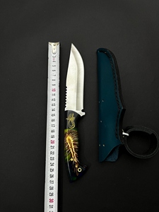 Couteau de chasse en acier allemand, lame fixe, bord partiellement dentelé, manche en résine époxy en forme de cône de pin, durable, léger, étui en cuir - Product Image 2