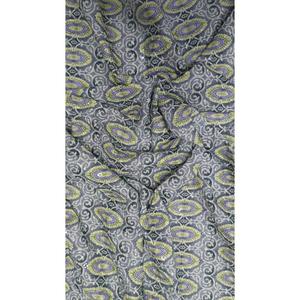 Tela Schiffli de Polialgodón de Calidad de Exportación con Estampados Digitales Resistentes a la Decoloración para Prendas de Moda Disponible para la Venta - Product Image 2