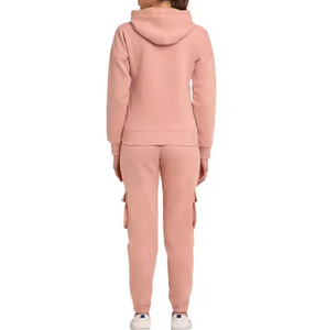 Conjunto Deportivo Rosa de Moda, Sudadera con Capucha y Bolsillos, Pantalones Deportivos, Ideal para Salidas Casuales y Ropa Deportiva Cómoda - Product Image 6