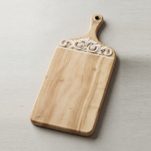 Planche à découper élégante en bois clair avec un motif en relief blanc orné et une poignée profilée robuste avec œillet de suspension - Product Image 1