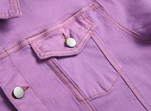 เสื้อแจ็คเก็ตยีนส์สีม่วงสำหรับผู้ชาย ทรงปกติ ติดกระดุม สีพื้น สวมใส่สบายๆ ในฤดูใบไม้ร่วง ผลิตจากผ้าฝ้ายทอ ดีไซน์ตะเข็บเย็บอย่างประณีต - Product Image 6