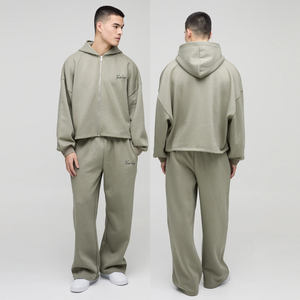 Ensemble de survêtement vert sauge olive pour homme avec veste à capuche zippée et pantalon de jogging large – Tenue de sport active - Product Image 4