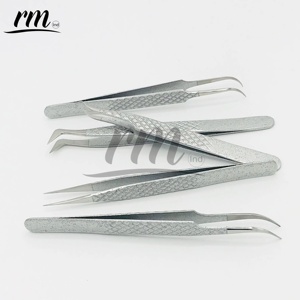 Pinzas RMI con Recubrimiento de Polvo Plateado y Punta de Diamante, Pinzas de Acero Sostenible con Ángulo de 45 Grados y Logotipo Personalizado - Product Image 6