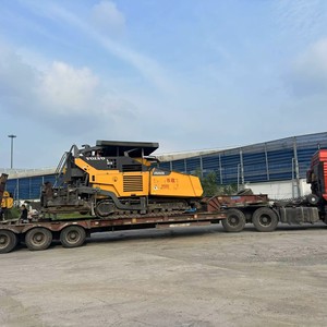Pavimentadora de pavimentación de carreteras Volvo ABG 8820B de segunda mano en buenas condiciones Oferta con descuento de 2011 Volvo 8820 Equipo de construcción de asfalto - Product Image 3