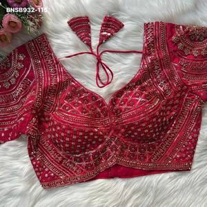 Fournisseur de blouses prêtes-à-porter en faux georgette, magnifiques et richement ornées, de Surat, exportateur de mode féminine. - Product Image 5
