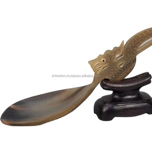 Cuillère à table en corne de bœuf polie, faite à la main, écologique, 100% corne naturelle pour les restaurants de luxe - Product Image 1