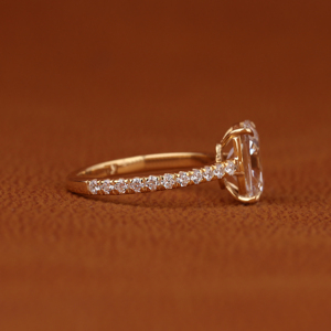 Bague de fiançailles en diamant de laboratoire taille radiant 2 carats, or 14K 18K, halo caché, solitaire, pour femme - Product Image 2