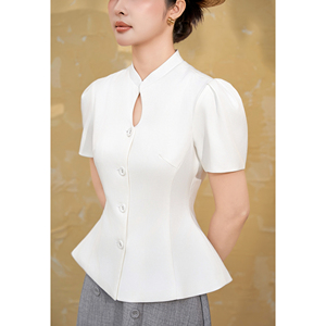 Blusa Elegante Blanca para Mujer con Cuello Mandarín y Abertura en el Escote, Estilo Peplum, para Oficina o Casual, Diseño Personalizado DORIS - Product Image 3