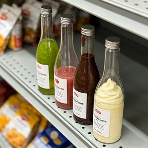 Bouteille de vin en plastique transparente de qualité alimentaire de 350 ml (12 oz) vide en gros avec bouchon en aluminium pour sauces, jus, bière, sodas et autres boissons - Product Image 6