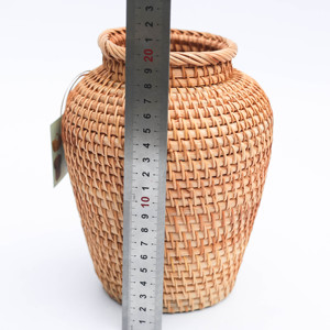 Vase en rotin tressé artisanal avec col en forme de bouteille – Fabriqué en rotin naturel de haute qualité - Product Image 6