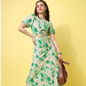 เดรสลำลองพิมพ์ลายดอกไม้แขนบานสำหรับผู้หญิง เซ็กซี่ ปี 2026 คอทรงโอ ไซส์พลัส เสื้อผ้าแฟชั่นลำลองทรงแม็กซี่แขนบานสั้น - Product Image 1