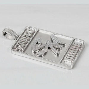 Colgante de Perro Geométrico Personalizado de Plata de Ley 925 con Baño de Rodio y Moissanita Redonda de 2CT, Joyería Hip Hop - Product Image 3