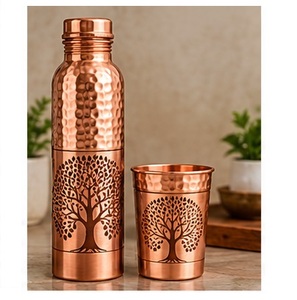 Botella de Agua de Cobre Hecha a Mano con Tapa y Taza Floral Grabada, Juego de Bebidas Portátil - Product Image 4