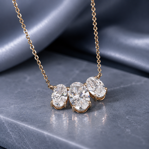 Colgante de Diamante Cultivado en Laboratorio con Corte Ovalado, Plata de Ley S925, Chapado en Oro Amarillo, Lujoso, 3 Piezas, Claridad EF, Regalo para Mujer - Product Image 1