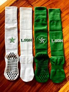 Chaussettes hautes LSGH blanches et vertes antidérapantes pour le basketball avec logo étoile pour adultes - Product Image 4