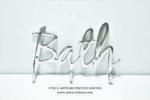 Gancho de pared decorativo para baño de la mejor calidad, organizador de pared moderno con diseño de letras, de aluminio, para toallas, batas y llaves, en venta. - Product Image 3
